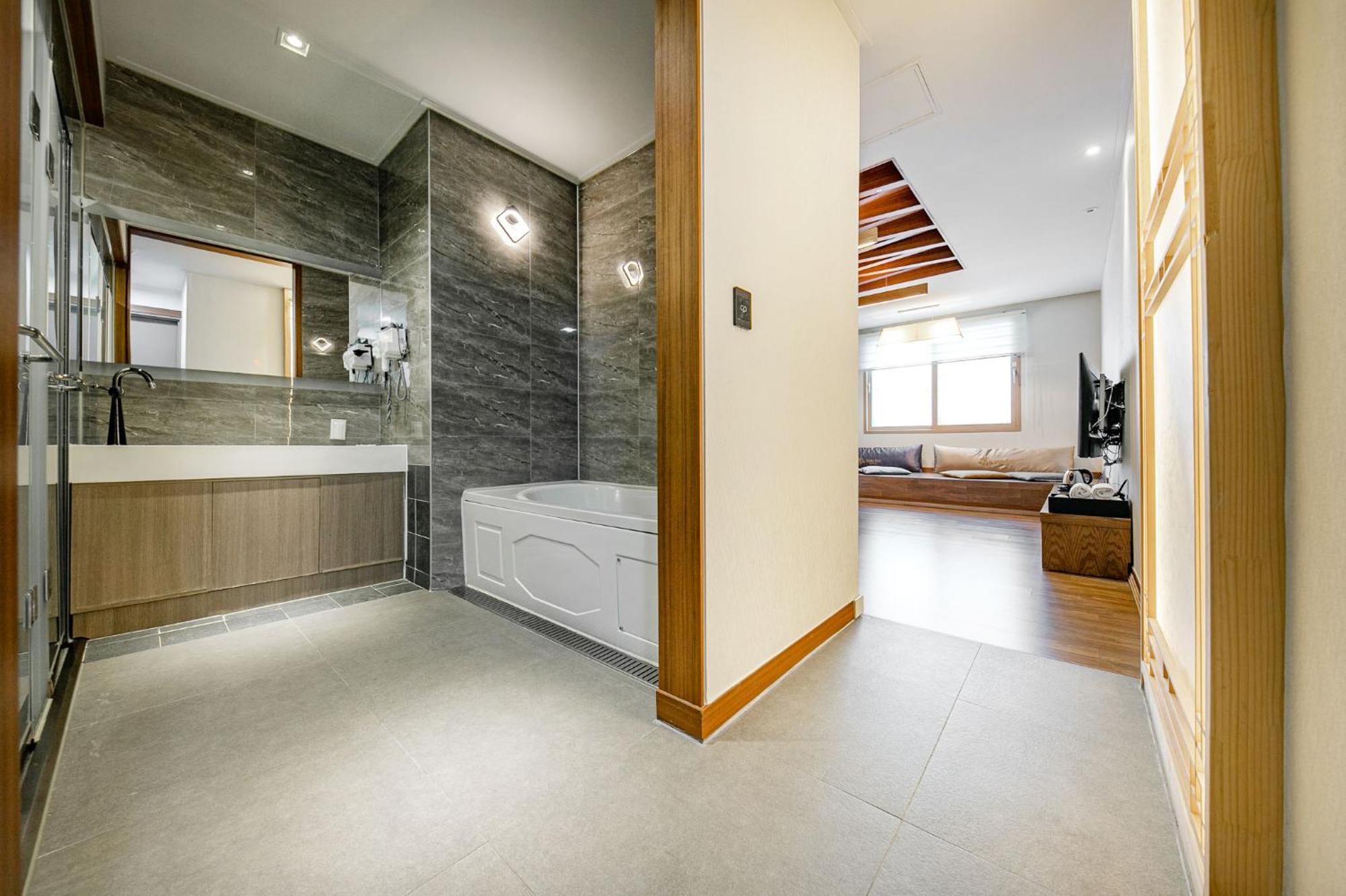 Yeosu Stay Hotel Δωμάτιο φωτογραφία