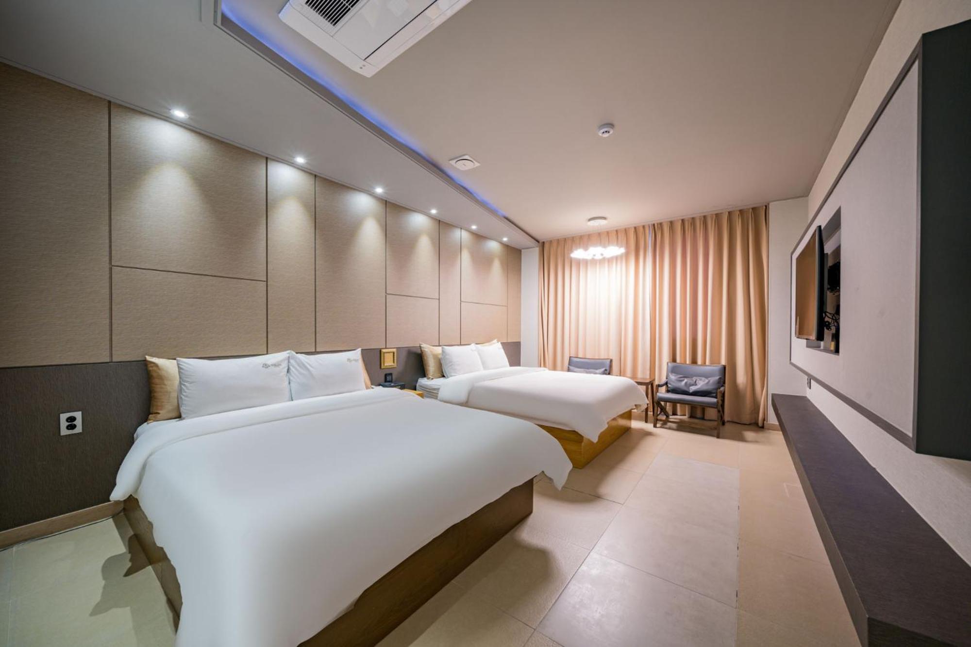 Yeosu Stay Hotel Δωμάτιο φωτογραφία